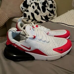 Brand new Nike air max 270s